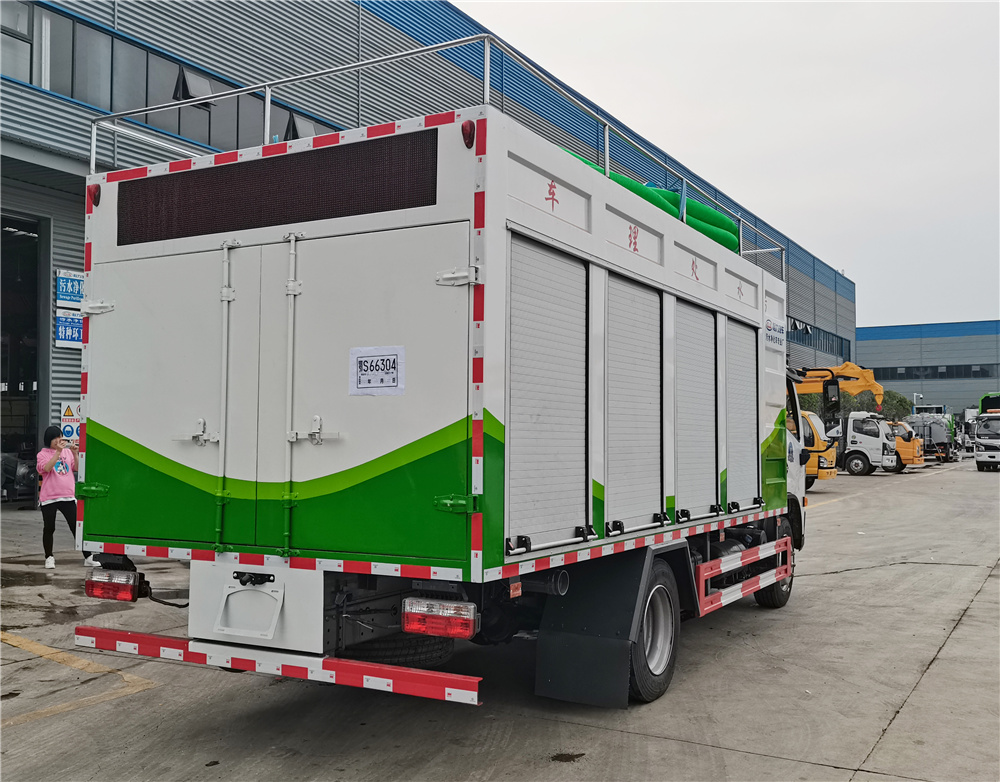 東風牌小型廢水處理車圖片4