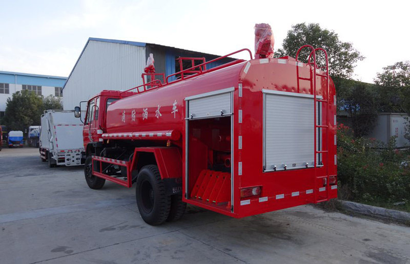 東風(fēng)145消防灑水車(chē)10噸 出口專用車(chē)圖片3